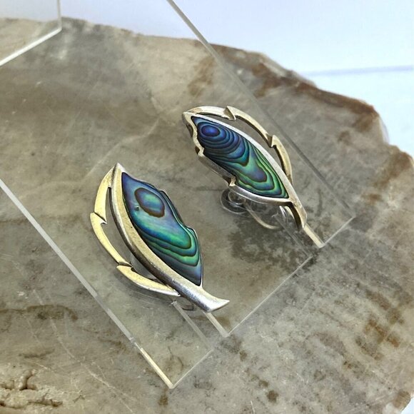 VTG Sterling Silver 925 Dainty Abalone Inlay Foliage Leaf Screwback Earrings - Picture 7 of 16